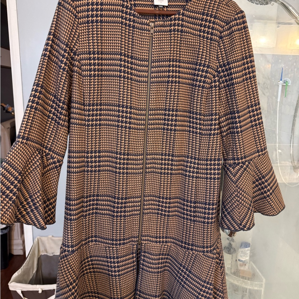 CAbi Flounce jacket size small #3902 great condition!